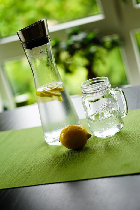 Lemon water green