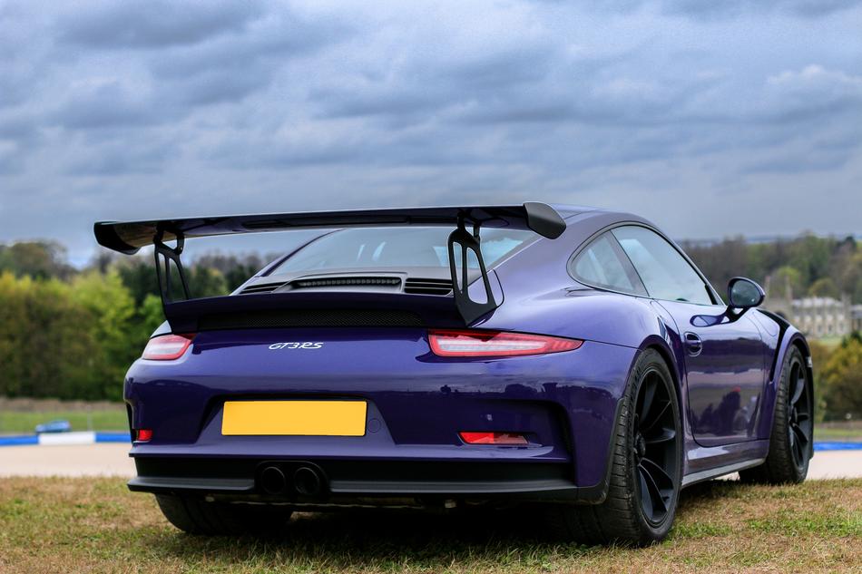 purple sports Porsche 911 Gt3Rs