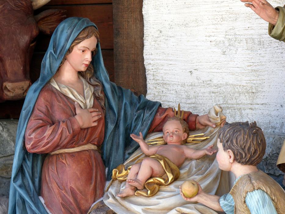 Village Nativity Crib