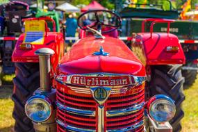 Tractor Tug Oldtimer red