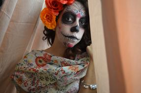 Face Catrina on woman