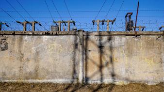 concrete wall with wire