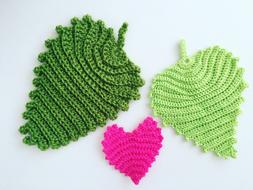 knitting Heart green pink