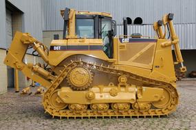 Caterpillar D8T for Earthwork