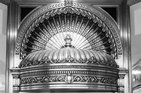 Black and white photo of the beautiful, patterned metal work in Chicago, USA