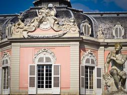 Castle Baroque Historically pink