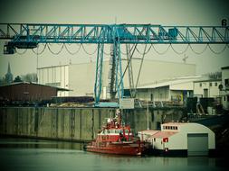 Port Inland Crane and boat