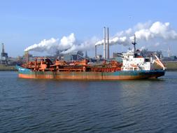 Suction Dregder Ship