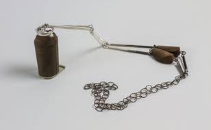 design metal necklace