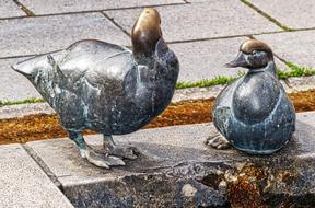 bronze ducks as a work of art