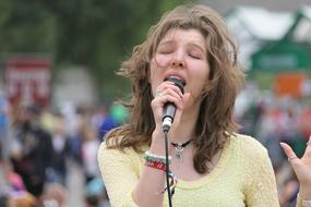 Singer Live