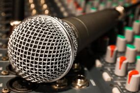 Microphone on Mixer Cable