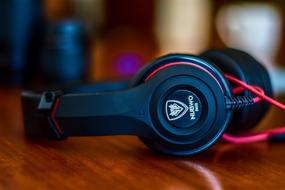 Headphones Sound on table