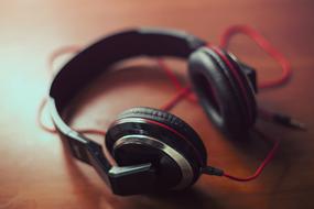Headphones Earphones