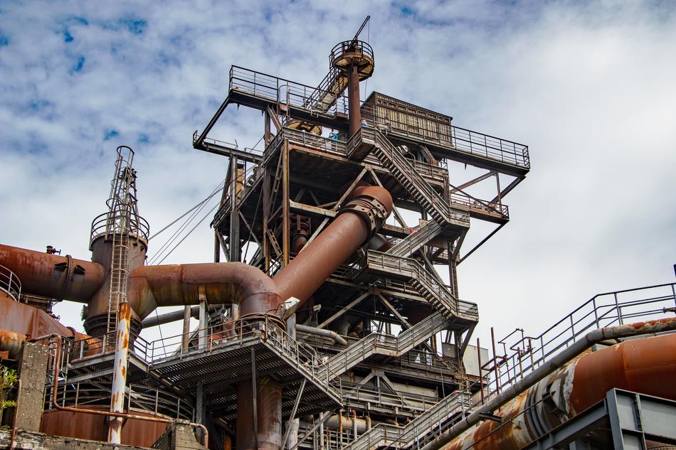 photo of an abandoned steel mill in Duisburg