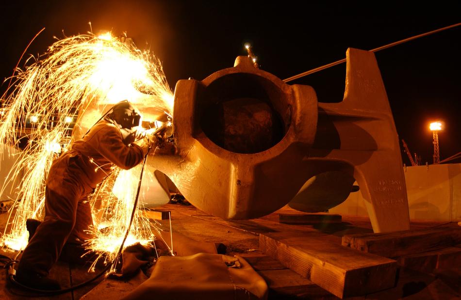 Ship anchor welder