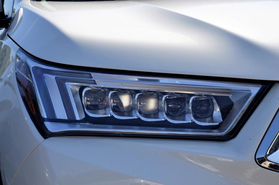 Acura Headlamp close-up