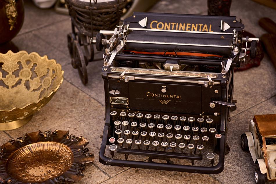 Beautiful and colorful, retro 'Continental' typewriter