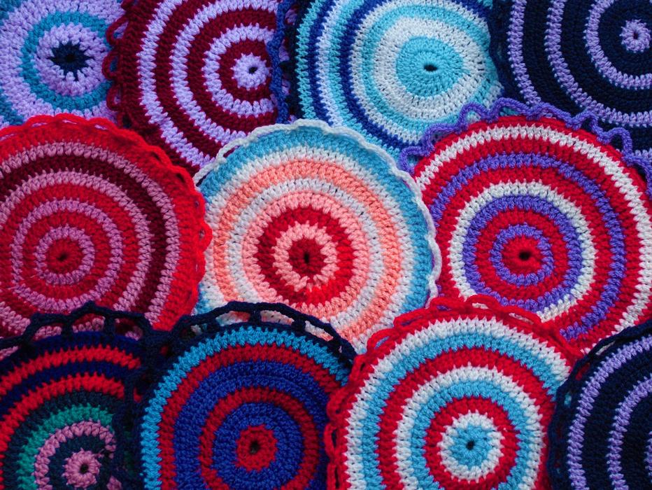 Beautiful and colorful pans, with the patterns