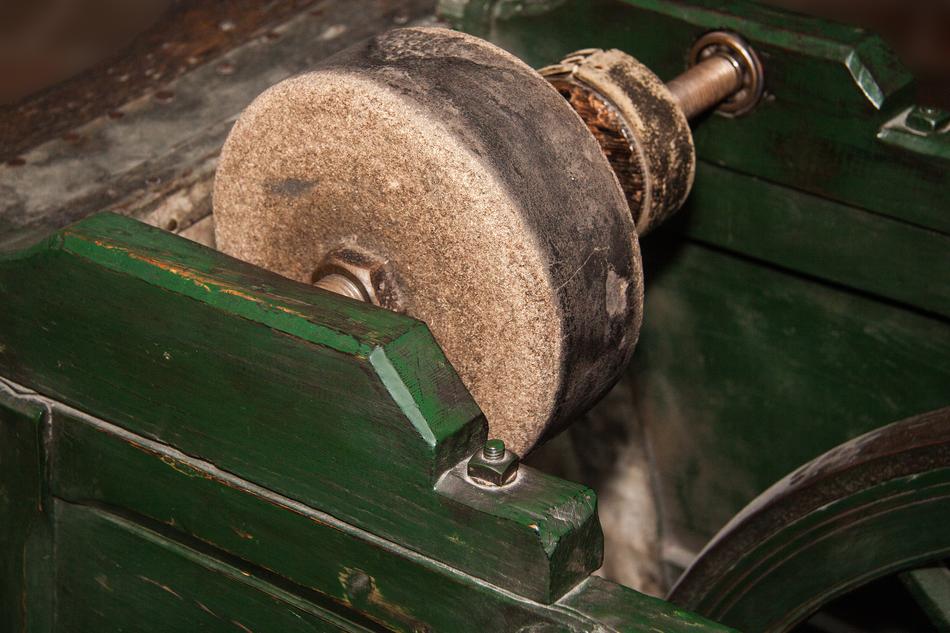 antique grinder in munich