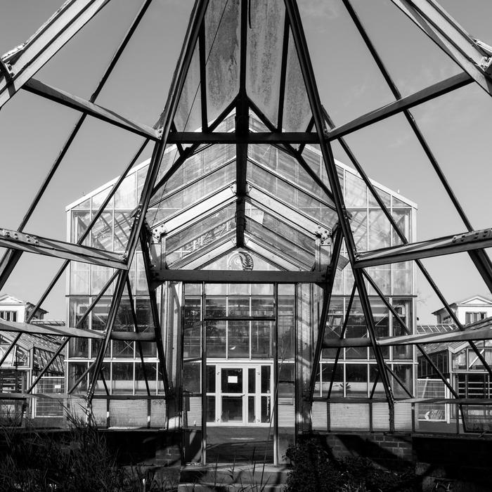 black and white, design in a garden in Leipzig