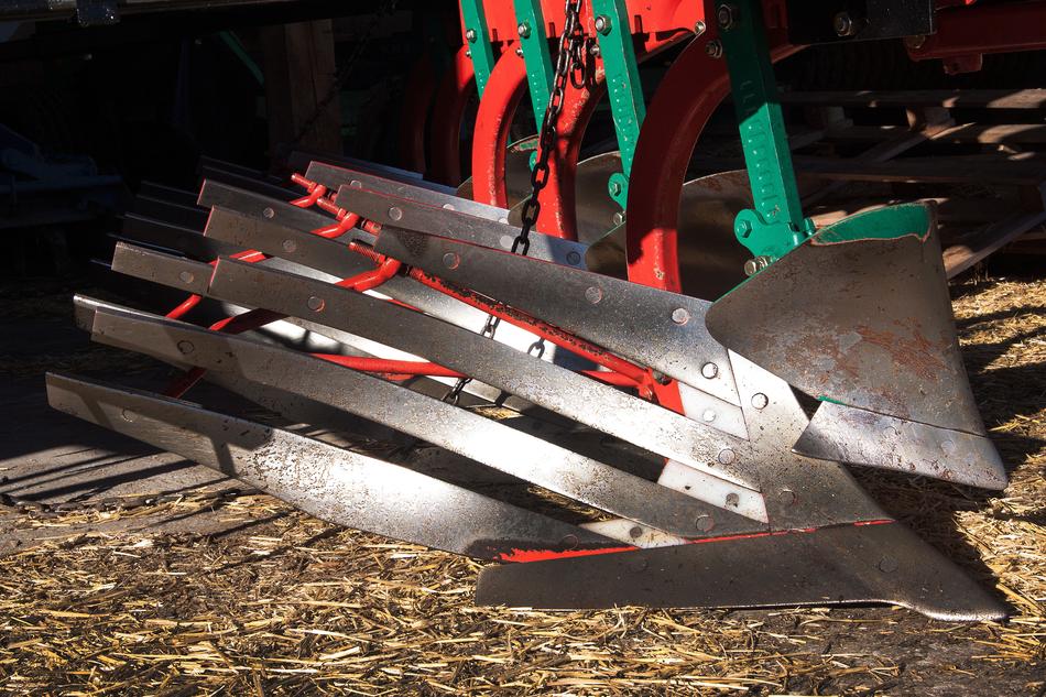 shovel for tillage machinery