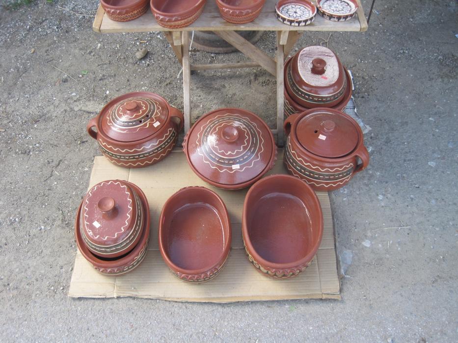 Beautiful and colorful, shiny ceramic shells for sale