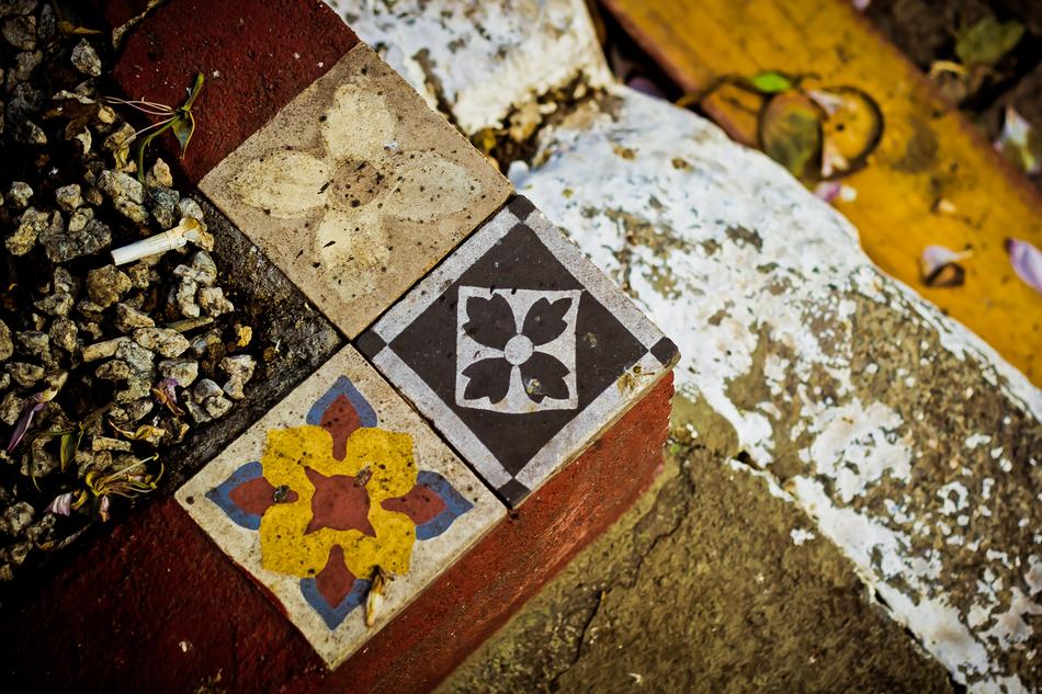 colored tiles on the side of the road