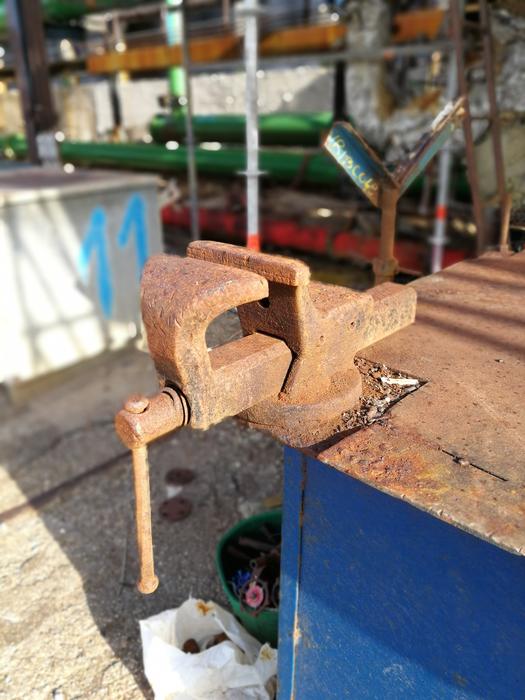Shipyard Vice Equipment