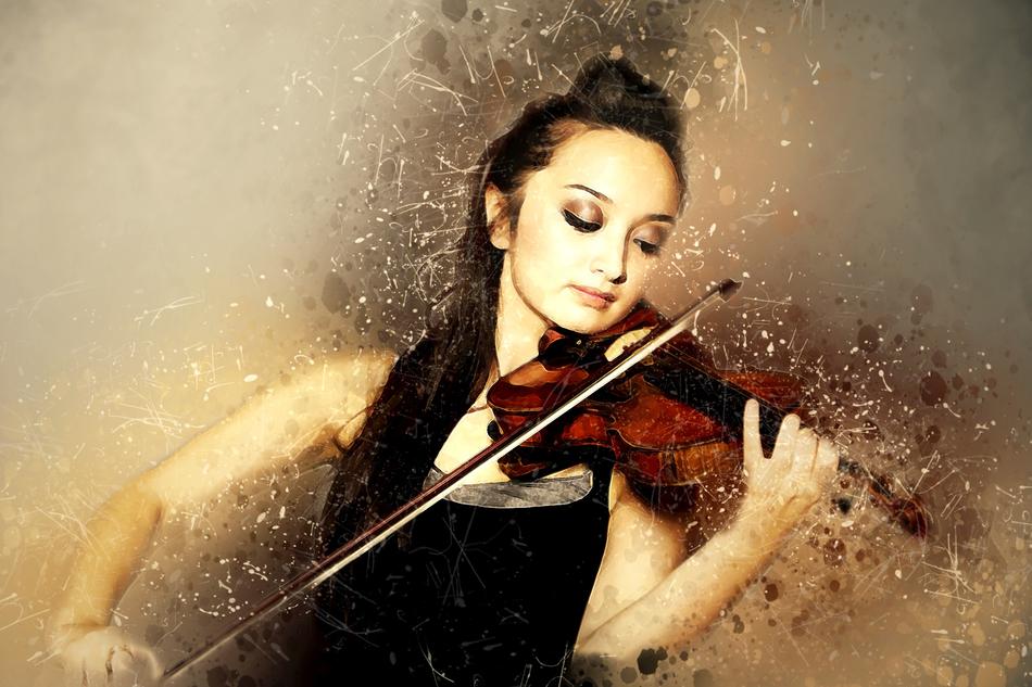 digital portrait of Diana Yukawa with violin