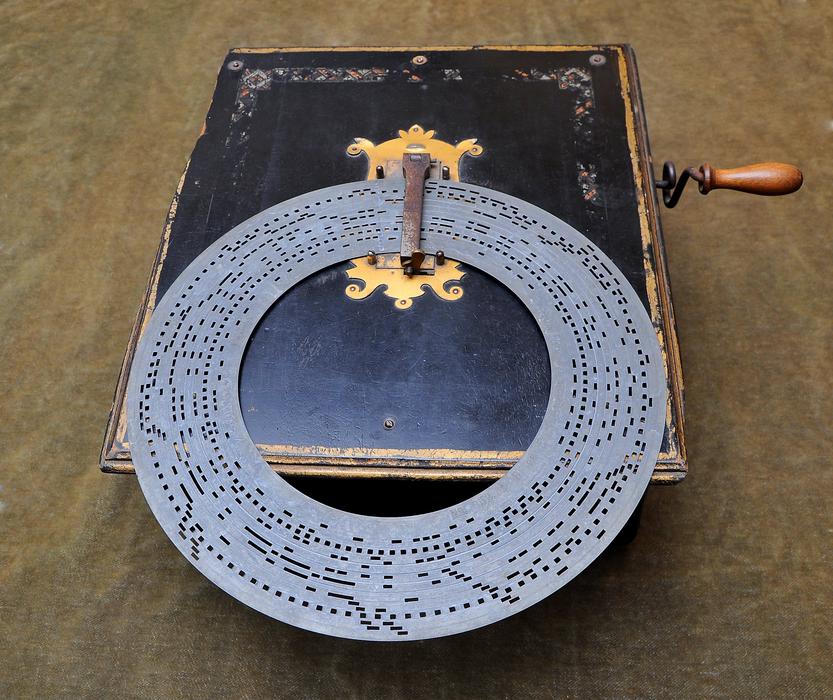 ancient instrument for recording sound