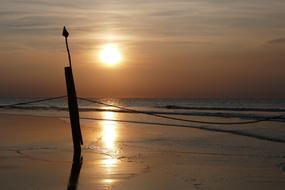 sound of the sea on the coast at dusk