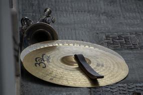 Old Dishes music