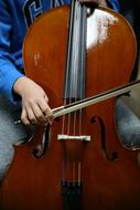 child plays Violin
