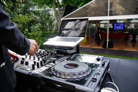 Music Festival, dj at work