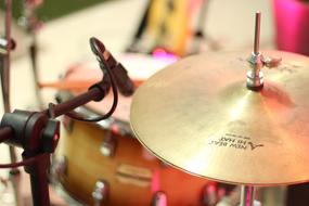 y drummer Music instrument