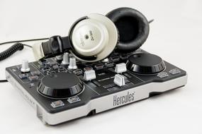 Headphones at top of hercules Audio Mixer