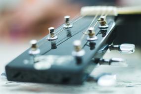 tuning pegs on Guitar head lose up