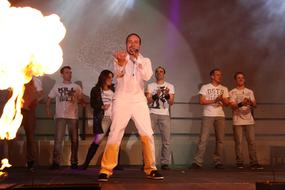 Singer fire Show