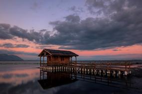 wonderful Hut Lake