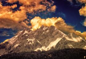 splendid Clouds Mountain Snow