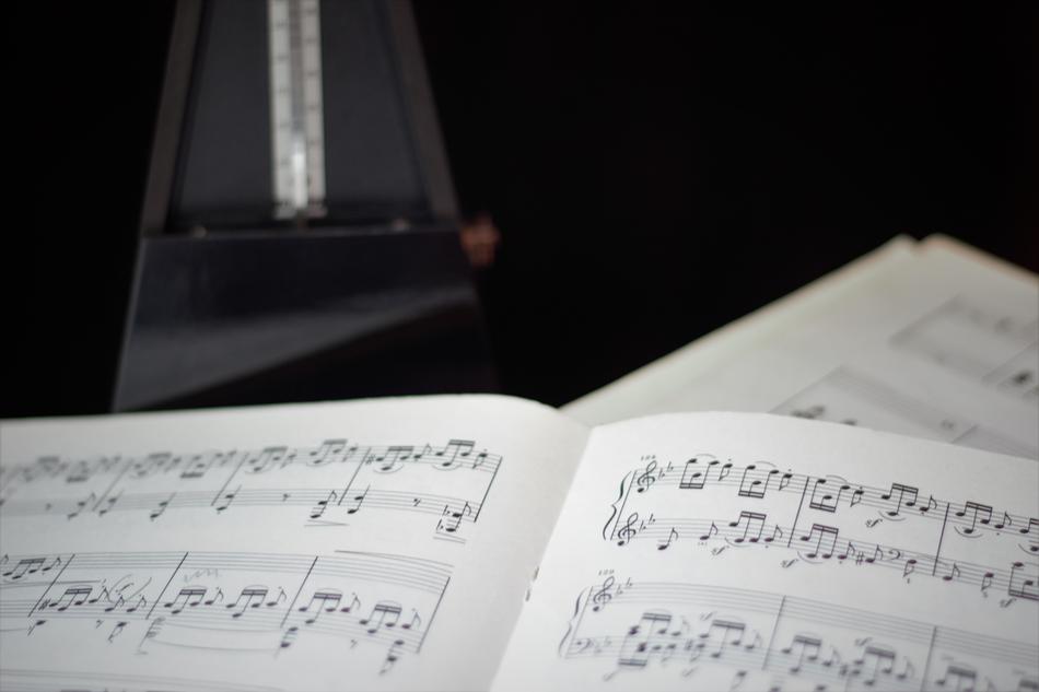 Metronome and musical note Sheets