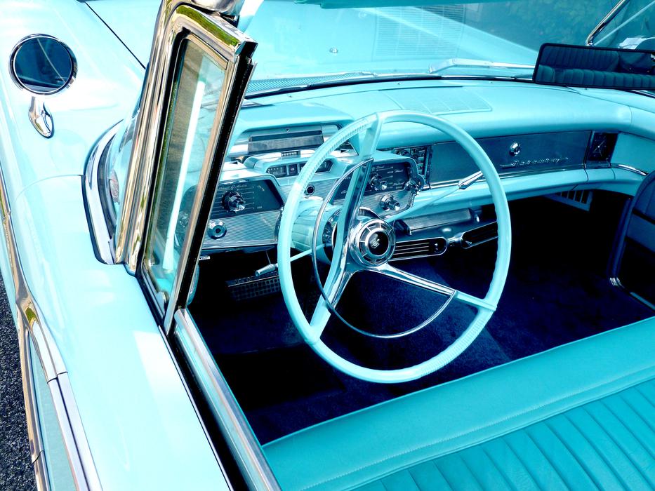 salon in an old convertible