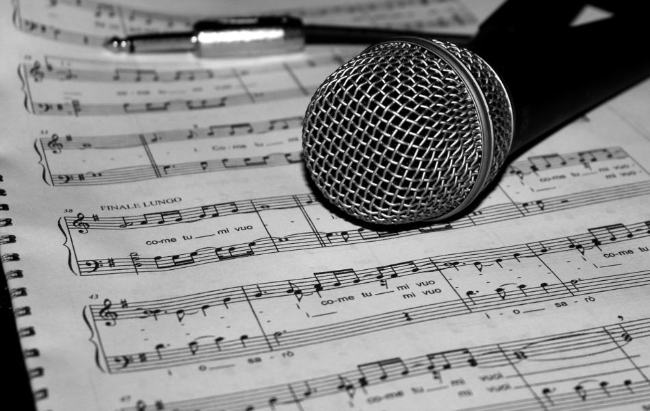 Microphone on notes