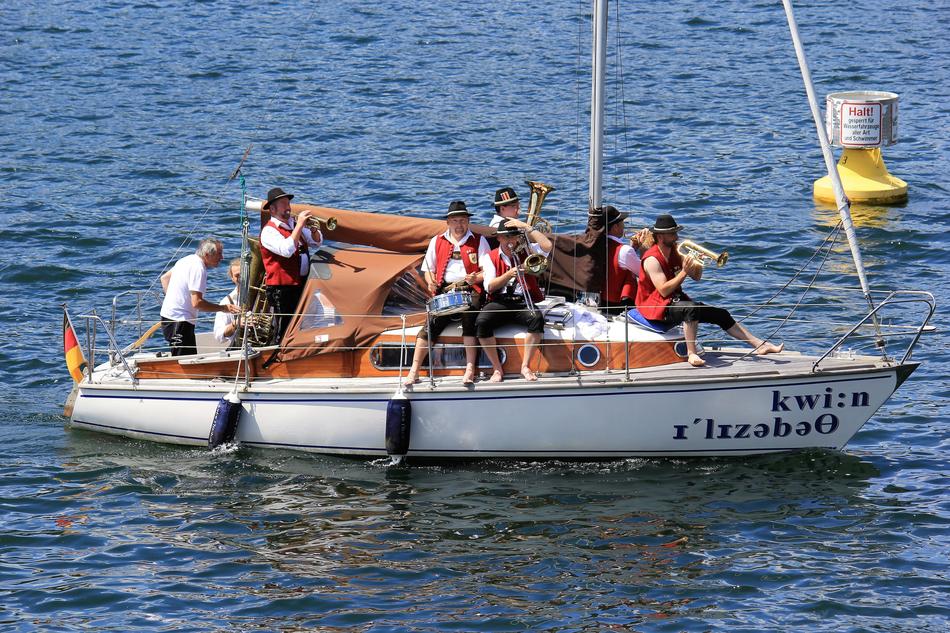 Music boat