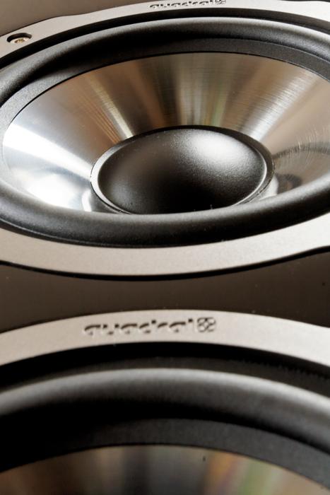 titan speaker box