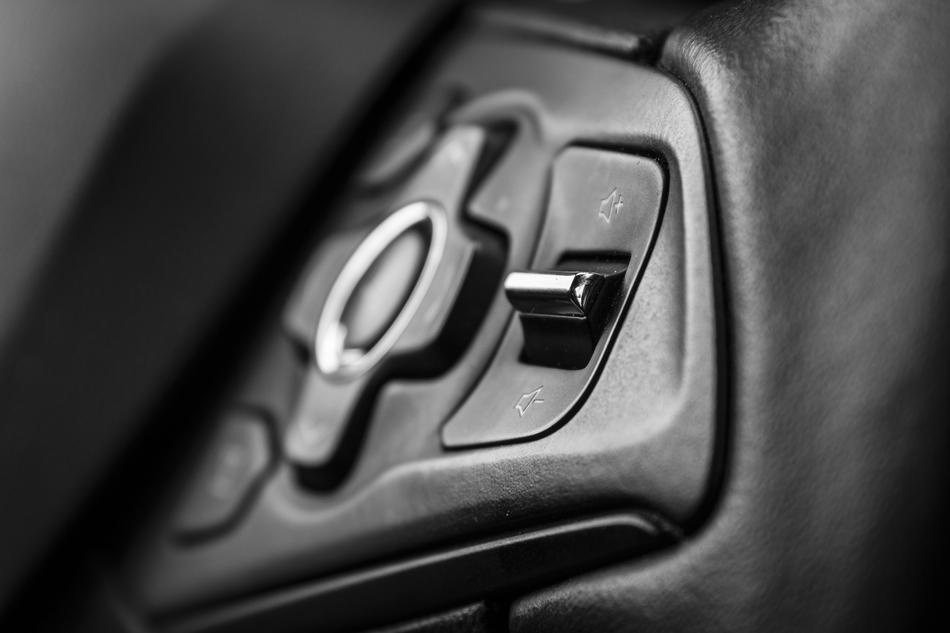 volume Console of opel auto