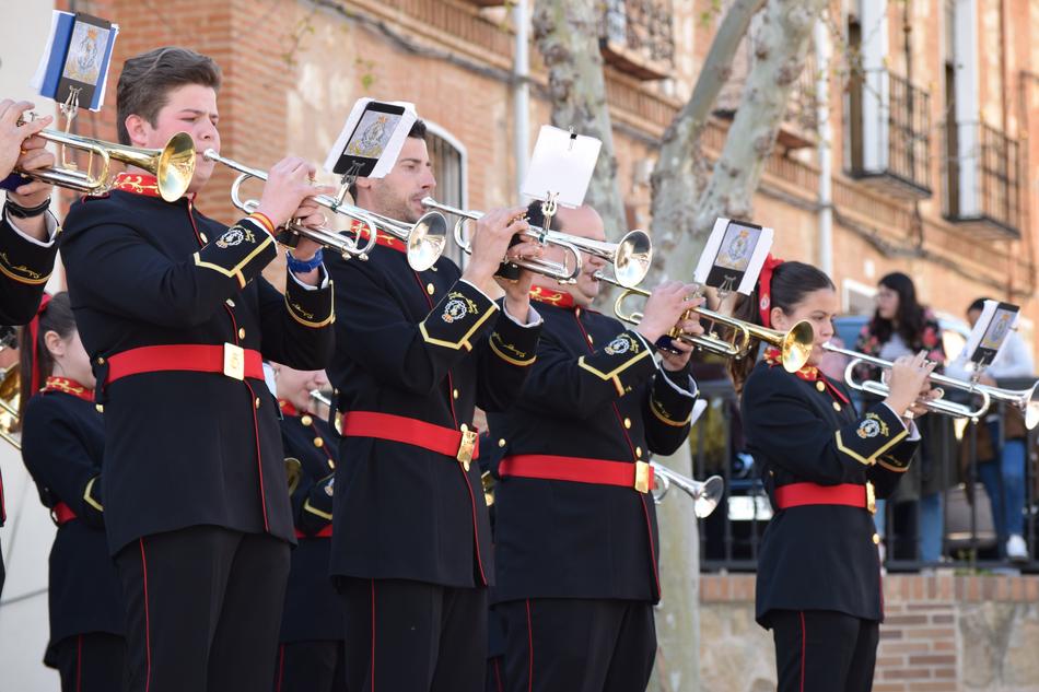 young musicians with trumpets