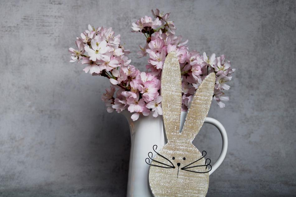 amazing Hare Easter
