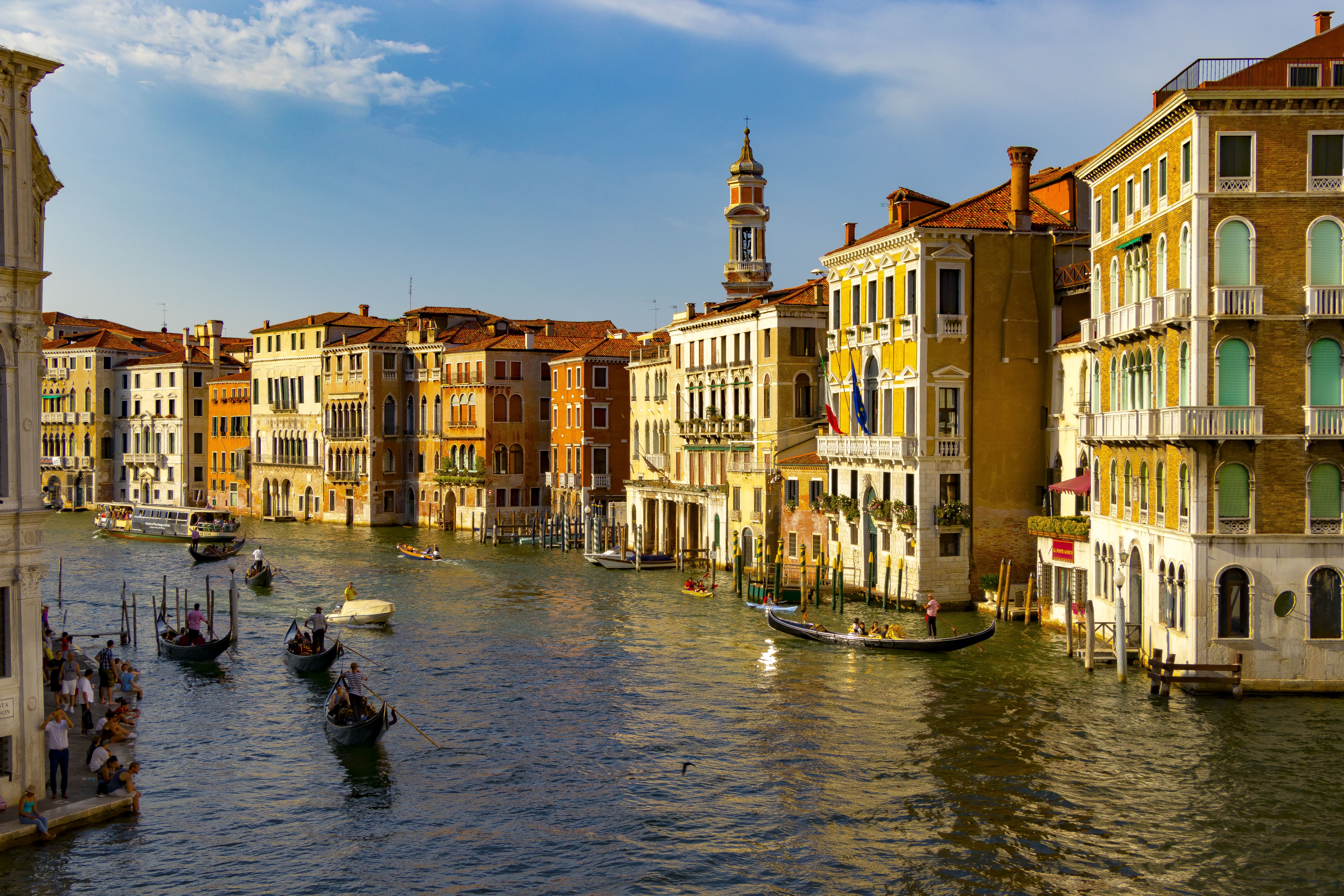 Венеция столица какого государства. Венеция Италия. Италия каналы Венеции. Grand canal Венеция.